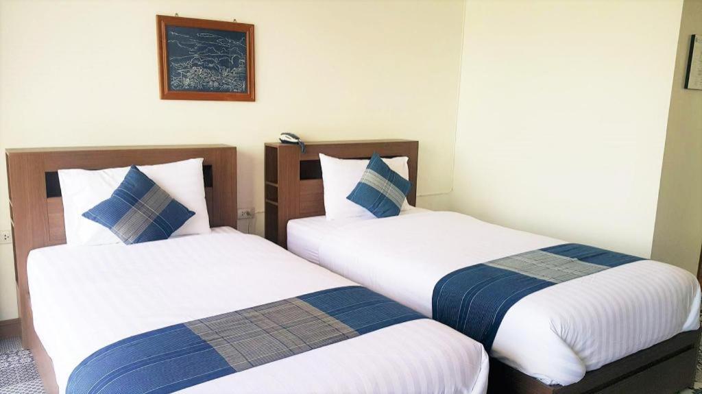 Hotel The Indigo House Phrae Exterior foto