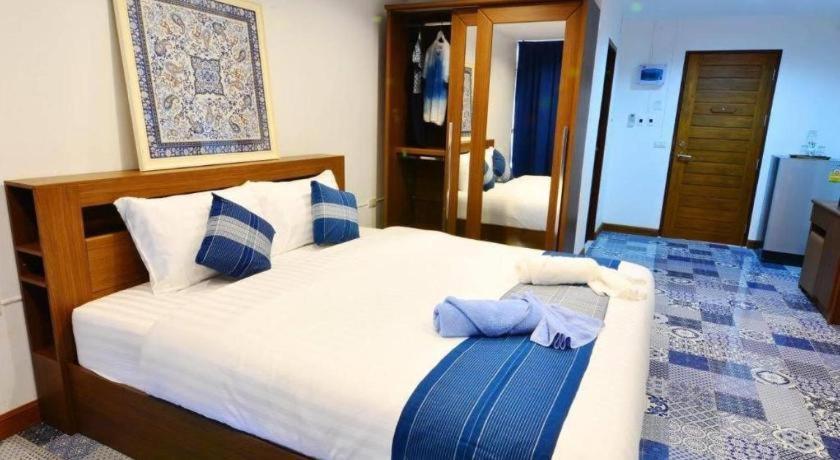Hotel The Indigo House Phrae Exterior foto